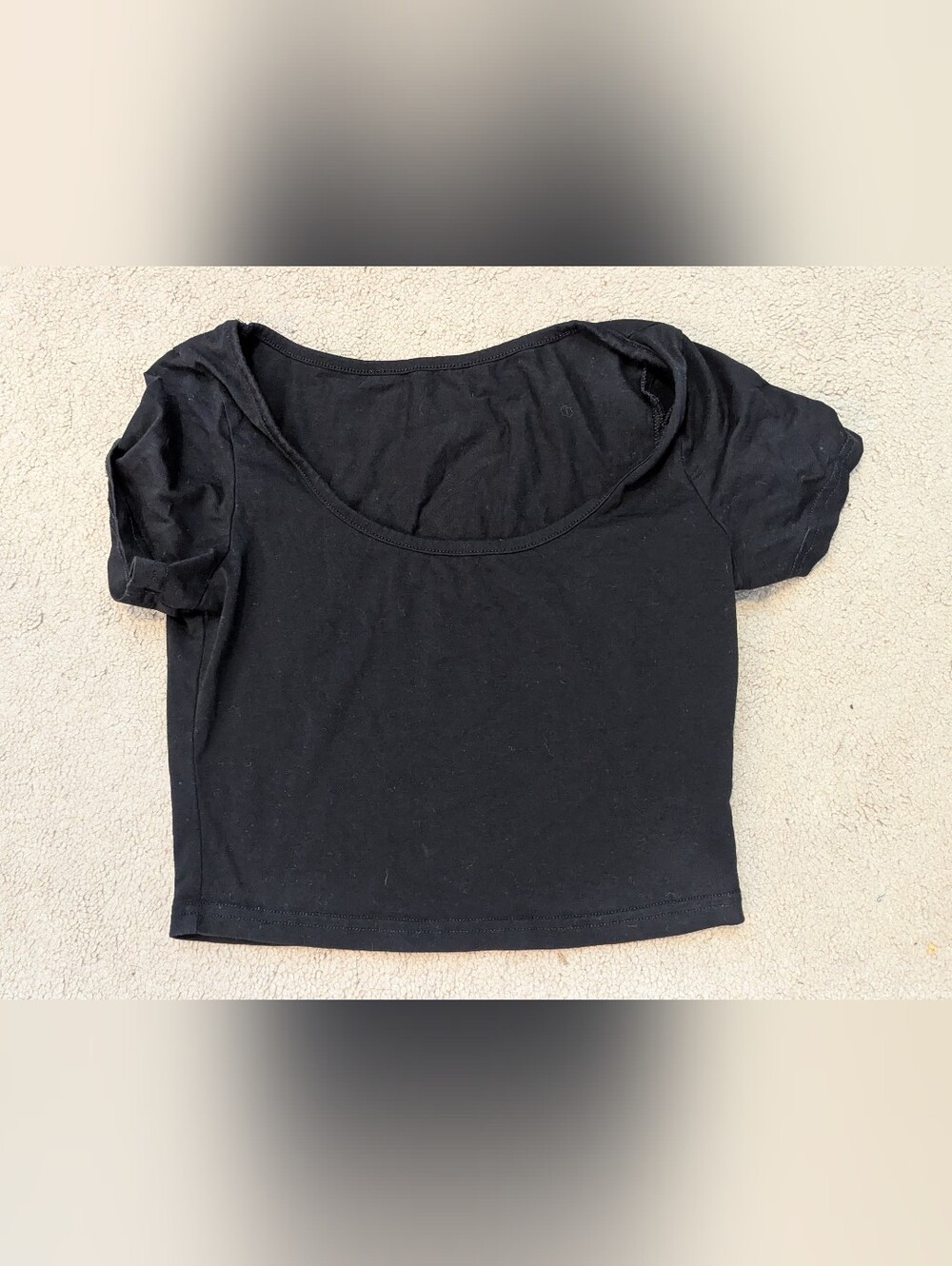 Amazon Essentials Black Scoop-Neck Crop Top